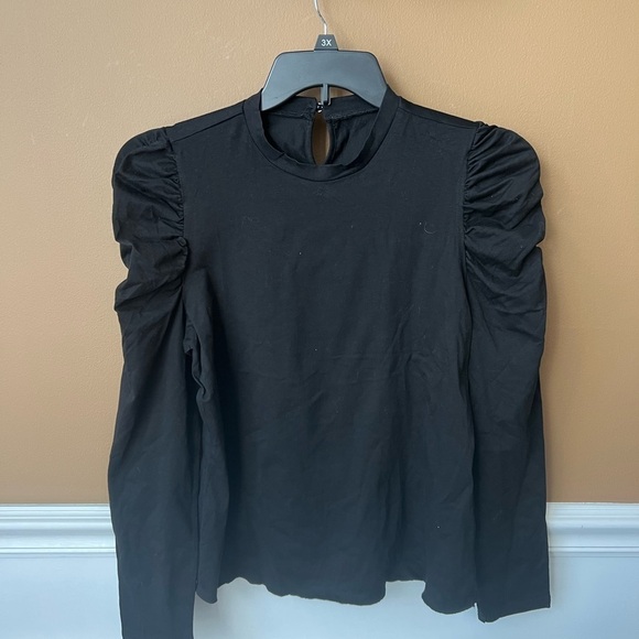 Tops - Women’s Black Lightweight Long Sleeve Ruffle Top Size Large